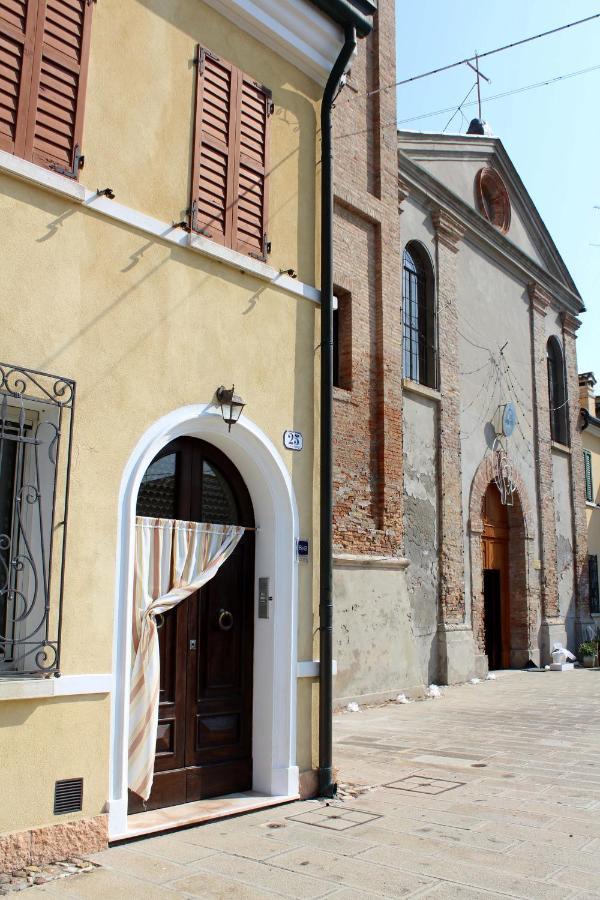 Porta del Carmine Comacchio Exterior foto