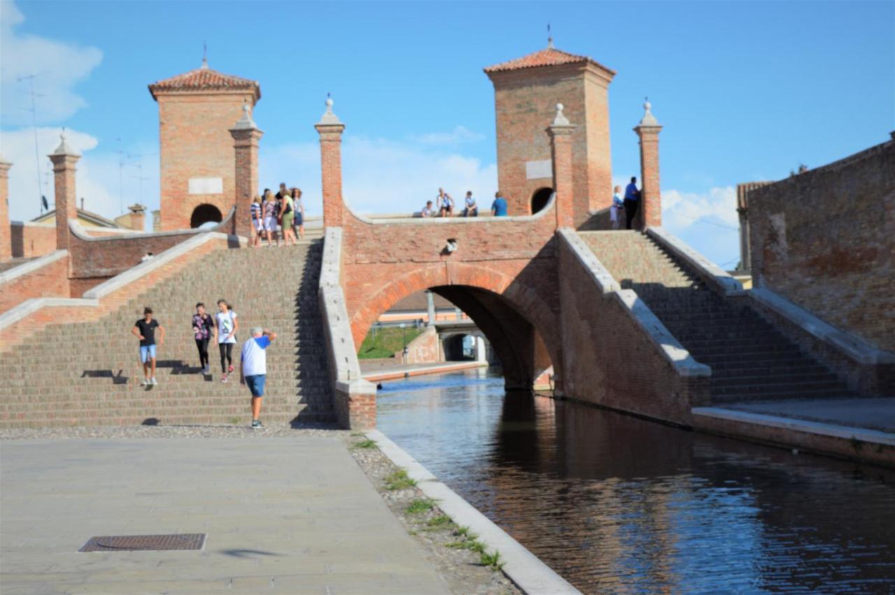 Porta del Carmine Comacchio Exterior foto