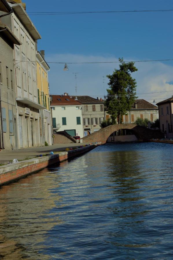 Porta del Carmine Comacchio Exterior foto